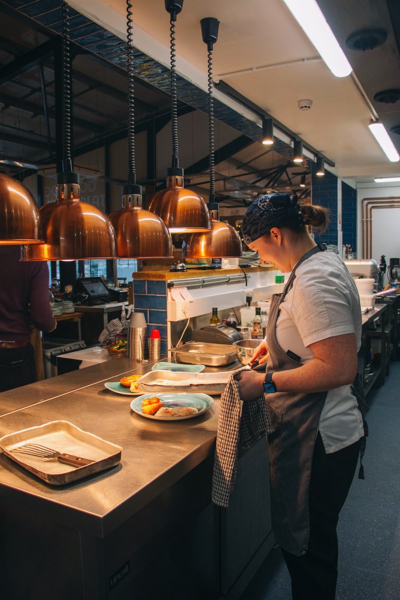 FlourishFHK's tweet photo. Good Morning from the kitchen ☕🍳
#breakfast #chefs #cooking #kitchen #fullenglishbreakfast #farmshop #cafe #farmshopcafe #saltford #bristol #bath #bathfoodie #brunch #bristolfoodie https://t.co/n8YJWljoUL
