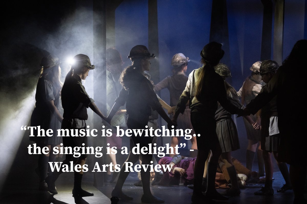 Hip hooray #WorldPoetryDay 
The tour reaches #llanelli today
Cast - amazing, musicians-  a dream,
Humungous mincer makes us all scream,
Show is at 7 DO NOT be late,
Or miss it - the penultimate date
Or the wickedest witch who joined us on the road
Will turn all of us into a toad.