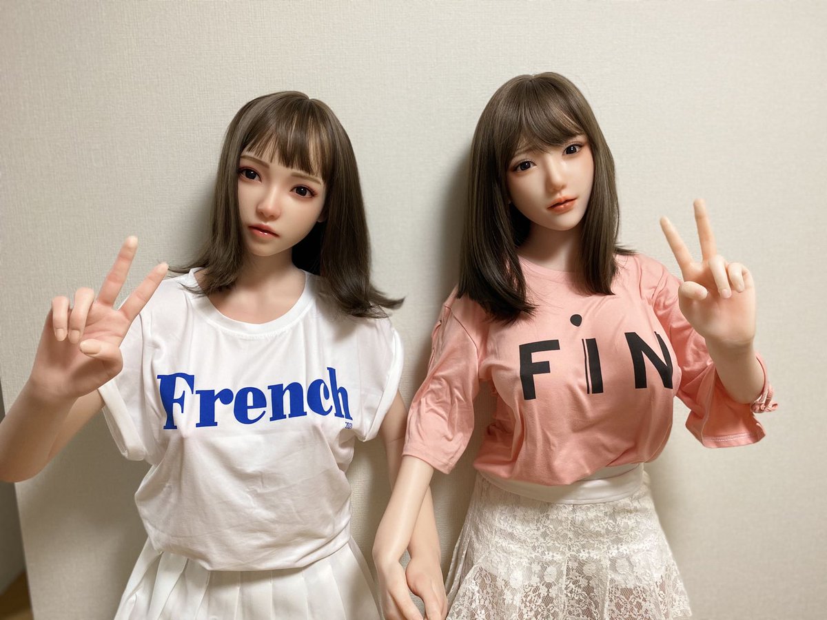 dannyjust4's tweet photo. @SHEDOLL7 
@Oldollnews 
これって姉妹丼？
ヤバい。。。。。。😍😍 https://t.co/lBgOOZkbiG