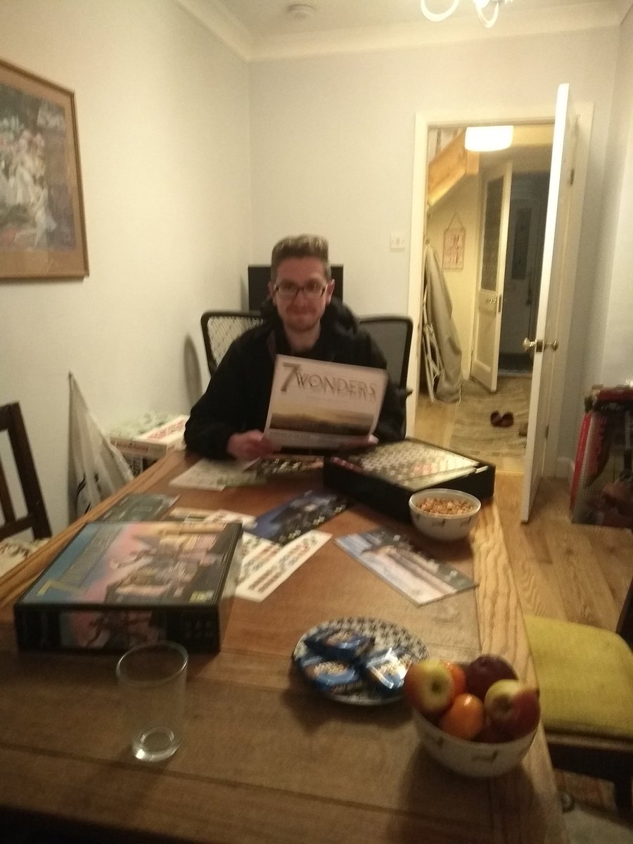 HannahMonsoon's tweet photo. Great evening playing 7 Wonders #7Wonders #ComeRoundUK https://t.co/QQXdFqkDTq