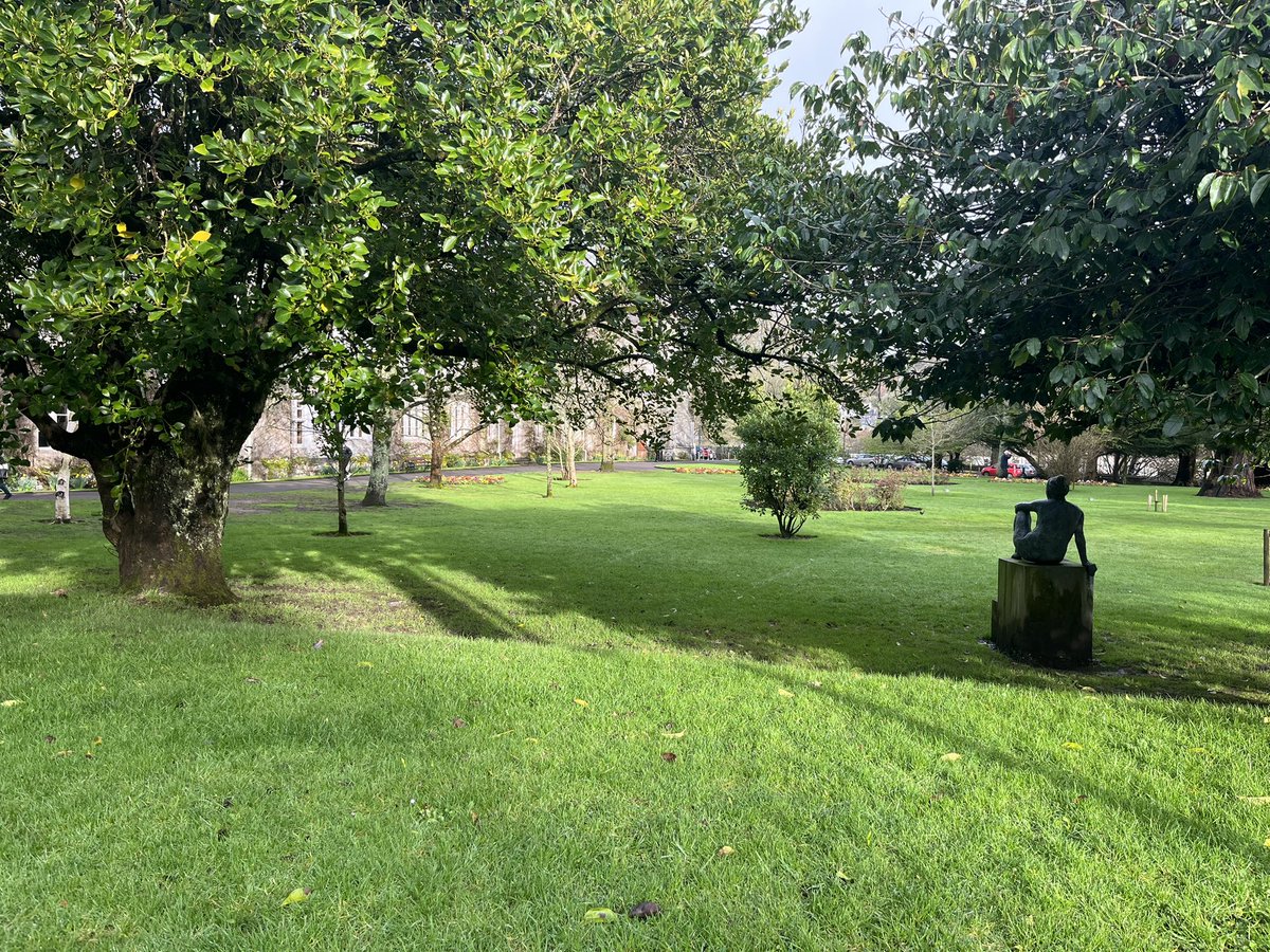 Eimear Ní Bhroin (@eimearnib) on Twitter photo Tá deireadh ag teacht le mo chuairt ar <a href="/UCC/">UCC Ireland</a> ar maidin.
Mo bhuíochas le <a href="/AnChuallachtUCC/">An Chuallacht UCC</a> a thug cuireadh dom labhairt faoi ghairmeacha le Gaeilge in institiúidí an Aontais Eorpaigh agus le <a href="/nimhurchusile/">Síle Ní Mhurchú</a> agus <a href="/Margot_114/">Margot Spencer</a> a bhuail liom chun tionscnaimh nua a phlé! Tá deireadh ag teacht le mo chuairt ar <a href="/UCC/">UCC Ireland</a> ar maidin.
Mo bhuíochas le <a href="/AnChuallachtUCC/">An Chuallacht UCC</a> a thug cuireadh dom labhairt faoi ghairmeacha le Gaeilge in institiúidí an Aontais Eorpaigh agus le <a href="/nimhurchusile/">Síle Ní Mhurchú</a> agus <a href="/Margot_114/">Margot Spencer</a> a bhuail liom chun tionscnaimh nua a phlé!