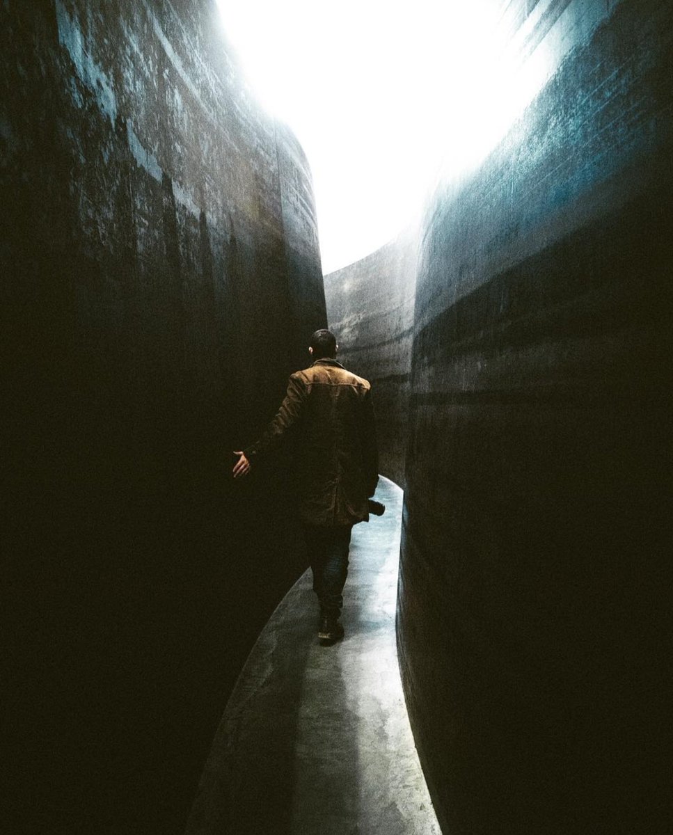 Christelquelle's tweet photo. L'impasse.....

Photographe  - Jordi Koalitic https://t.co/5MFZbXnkPh