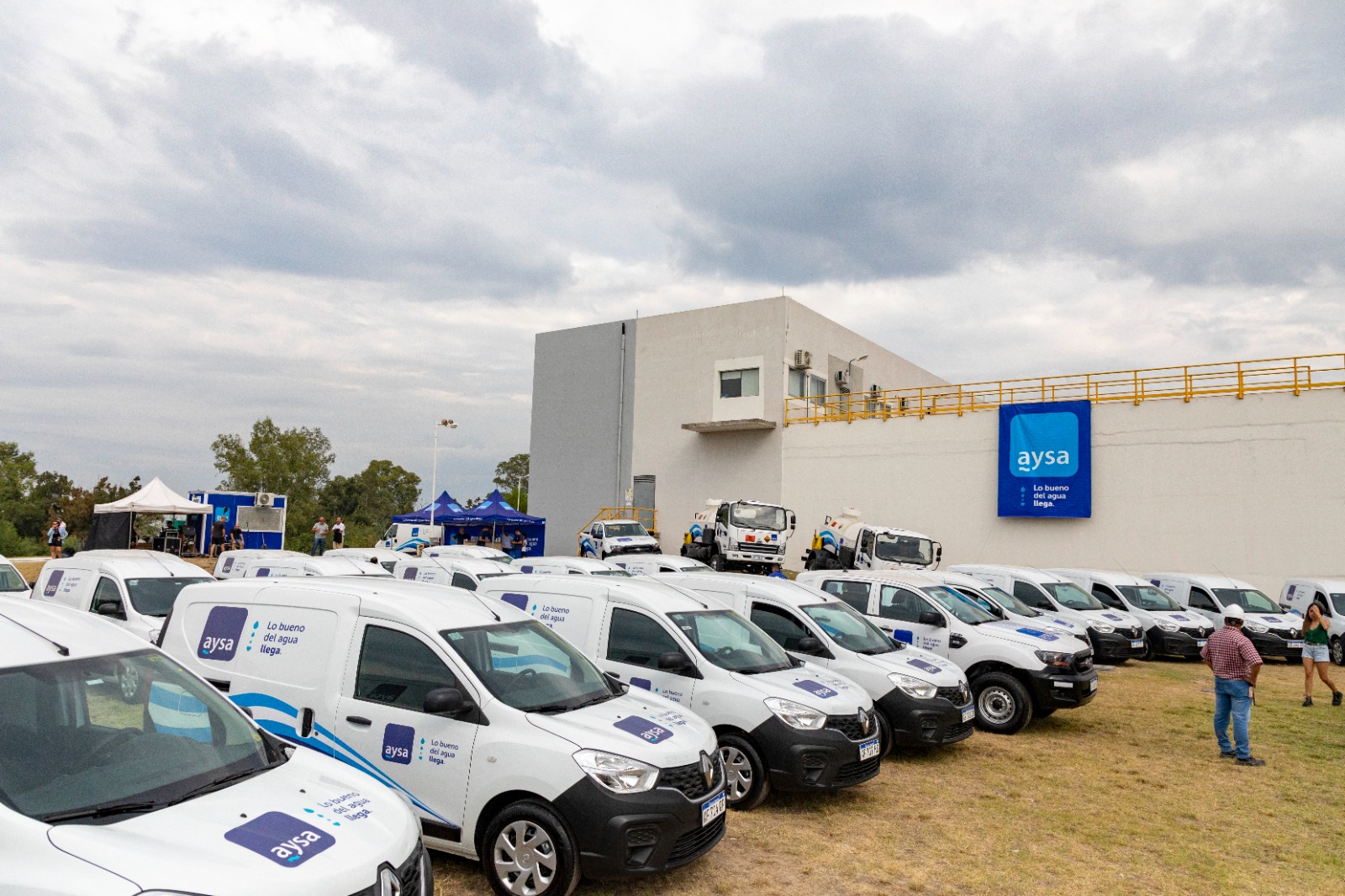 AySA S. A. on X: "Celebramos un nuevo aniversario renovando nuestra flota  vehicular. Son 344 unidades con más tecnología, que nos permitirá mayor  velocidad de despliegue y que nuestras y nuestros trabajadores