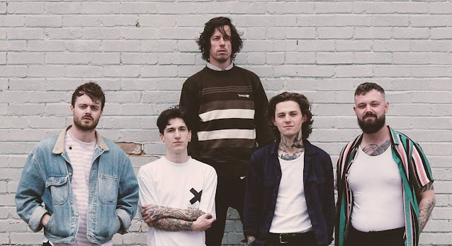 <a href="/HOUNDSHAUL/">Hounds Haul</a> drop their juicy new banger, "Odyssey"
// itsallindie.com/2023/03/hounds…