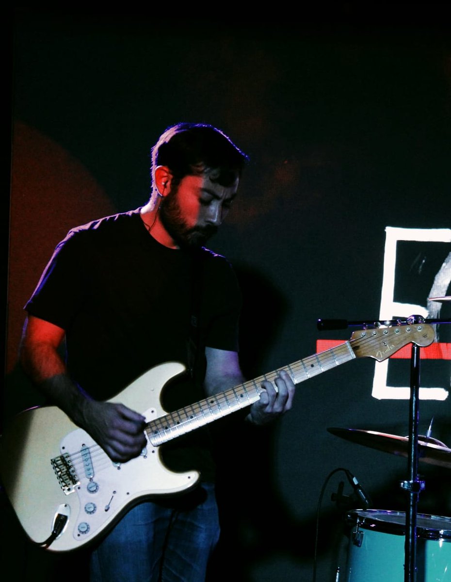 💣¿ESTÁIS PREPARADOS?💣

El viernes 31 de marzo nos vemos en Sala Spectrum, con @pleyelrock y Bazar Asia. La apertura de puertas es a las 21:00 horas.

Entradas (oferta 25 primeros): entradium.com/events/pleyel-…

¡Os esperamos!

📸Estéfano Rodas en nuestro último concierto