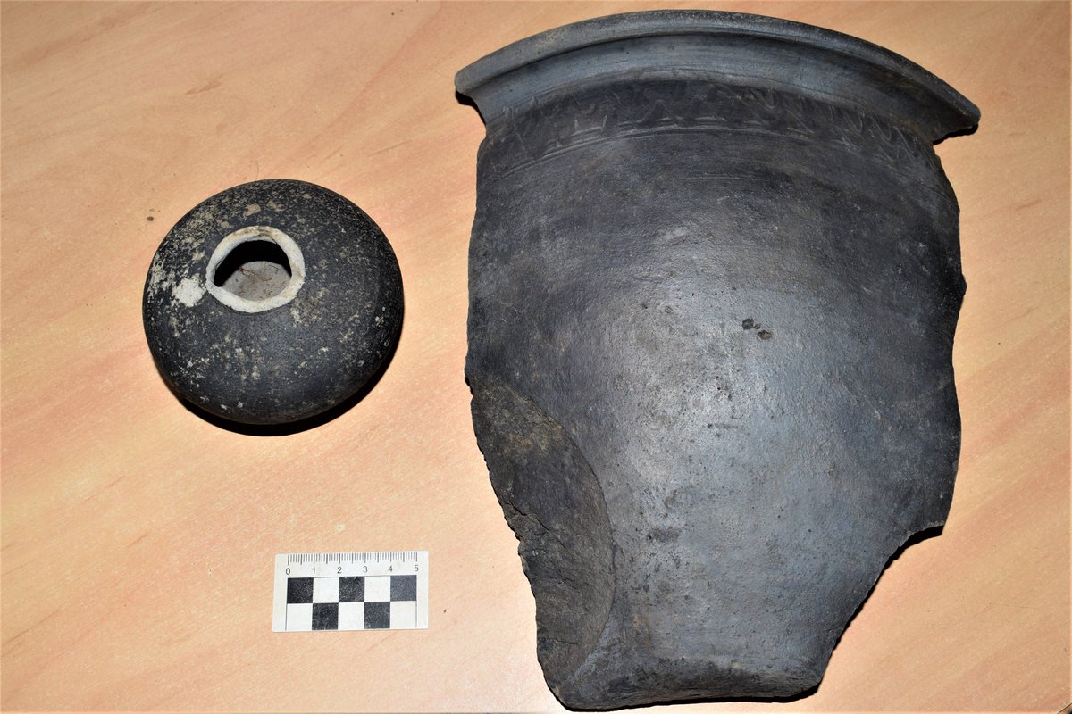 MAParchPractice's tweet image. Some fantastic Roman Pottery being revealed during excavations at one of our South Yorkshire sites #commercialarchaeology #residentialdevelopment