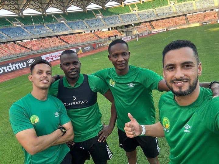 عاجل ورسميًا - تعيين طاقم تحكيم موريتاني بقيادة عبدالعزيز بوه لإدارة مباراة الأهلي والهلال السوداني ويساعده كلا من حامدين ديبا وابراهيم سالم والحكم الرابع ديو موسى 👌🚨