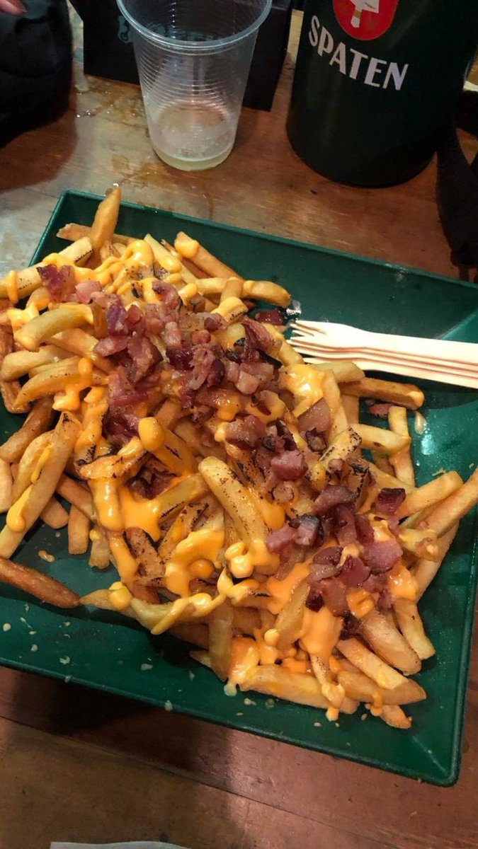 food_porn17's tweet photo. comeria agora ?? https://t.co/v7hK8Ztpp7