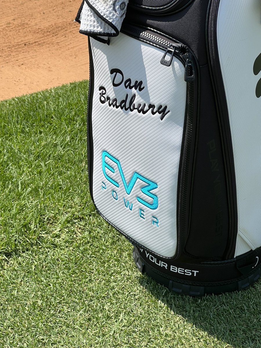 GreenPTUK's tweet photo. Loving the new bag @DanJBradbury ❤️ https://t.co/uZTWavm1BJ