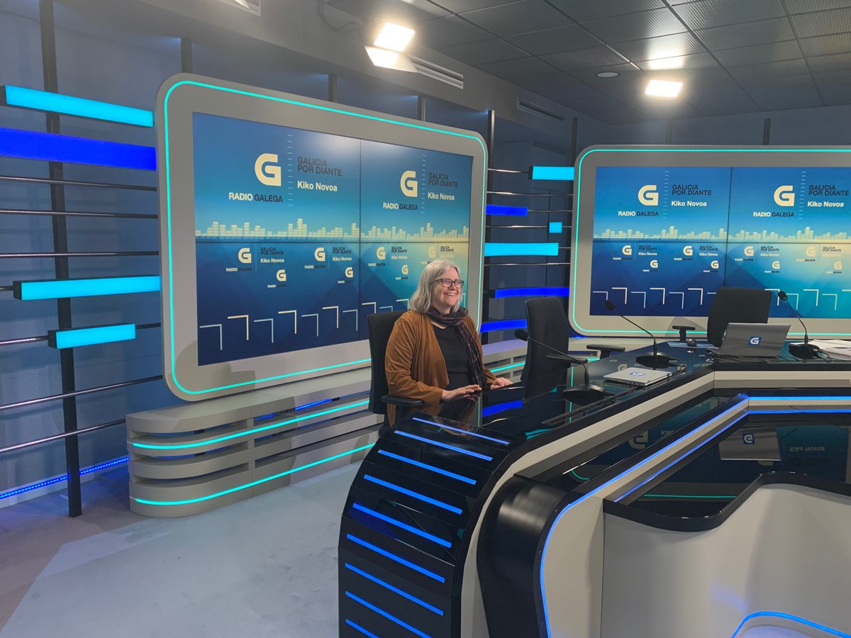 ECMIFlensburg's tweet photo. ECMI Researcher @cpmwillis and Visiting Researcher @Muniainf were given a tour of @TVGalicia this morning, alongside ECMI friend and regular collaborator @elinhgj, ahead of our workshop on Minority Language Media in Santiago de Compostela tomorrow https://t.co/gbn9GhF7xe
