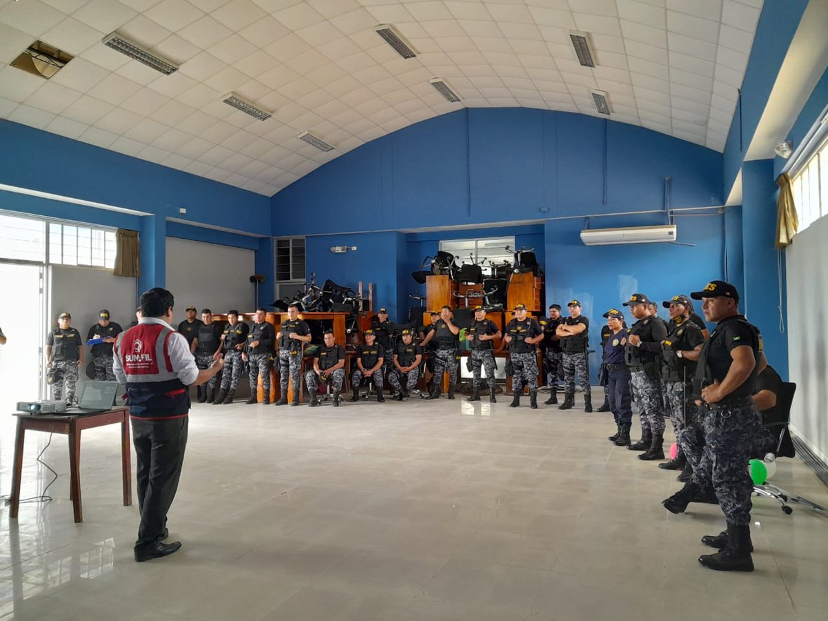SunafilPeru's tweet photo. #SunafilEnRegiones📍
En #MadreDeDios, desarrollamos una diligencia sobre prevención y erradicación del #TrabajoInfantil🤚 dirigido al personal de serenazgo de la región, dando a conocer nuestro aplicativo web #AlertaSOS contra el Trabajo Infantil y el Trabajo Forzoso. https://t.co/BnzIMYQ1Hh