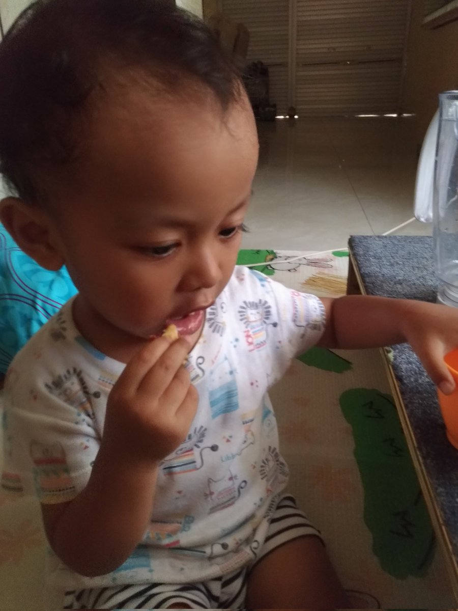 mithakeriting's tweet photo. Ditinggal maem ae buk, enaaaakkk https://t.co/yNCTWcmTNN