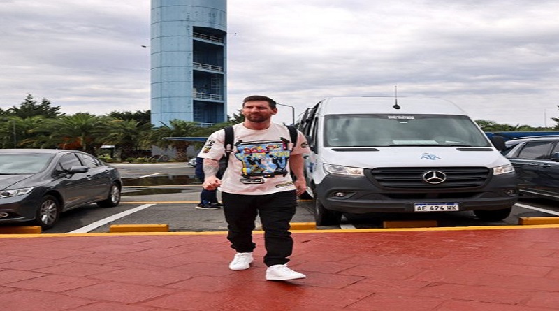 #Deportes🏆Messi ya se encuentra con la selección Argentina para disputar los amistosos FIFA

Más información ⬇️
👁‍🗨bit.ly/3yUpmWZ

#Guárico
#MaduroGolpeaALosCorruptos
#GuáricoProgresaEnSalud