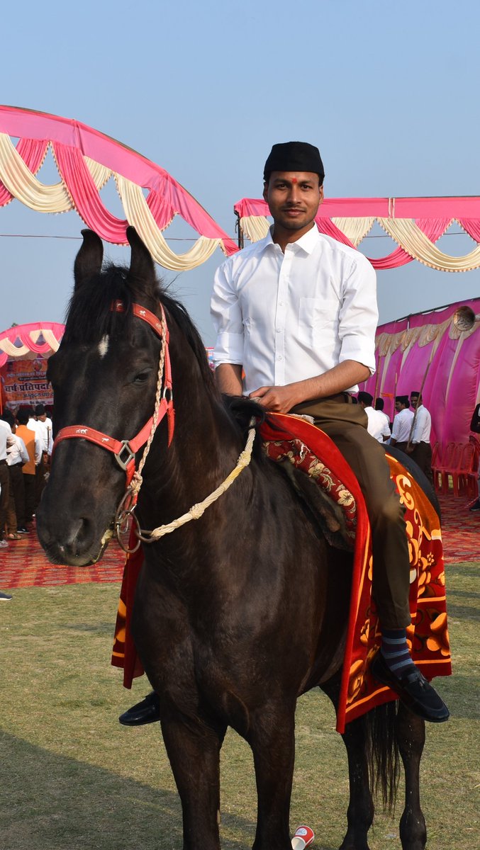 IndreshSTV's tweet photo. राष्ट्रीय स्वयंसेवक संघ - हैंसर खण्ड, सन्त कबीर नगर
चैत्र शुक्ल प्रतिपदा विक्रमी संवत् २०८०
वर्ष प्रतिपदा कार्यक्रम एवं अभ्युदय पथ संचलन में
@Santosh_Stv @MLAganesh314 #RSS https://t.co/UUqoKdNHRA