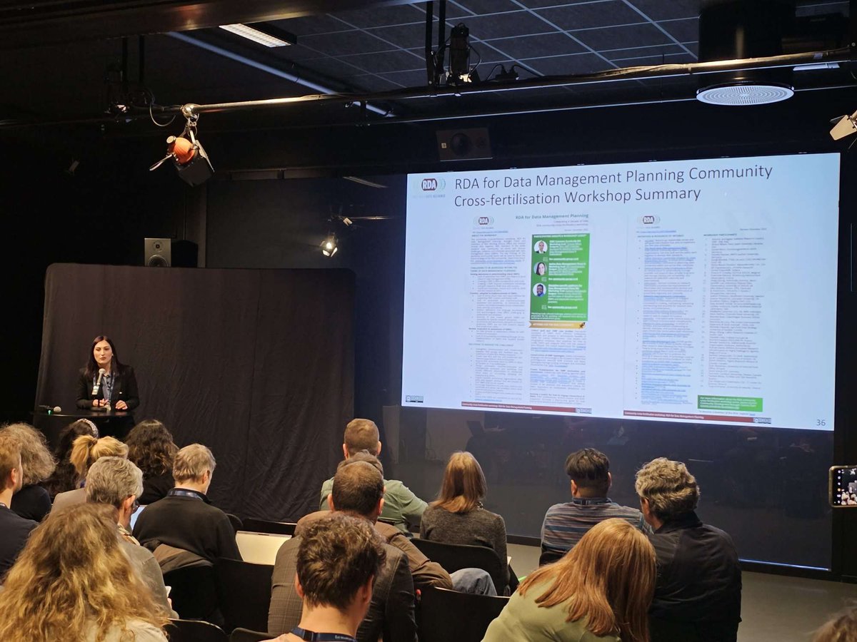 OpenAIRE_eu's tweet photo. Now @elli_lib, our #OpenAIRE_Argos Service Manager during the "Data Management Planning: where are we and where do we want to be?" session @resdatall #RDAPlenary https://t.co/VpwEc6DquM