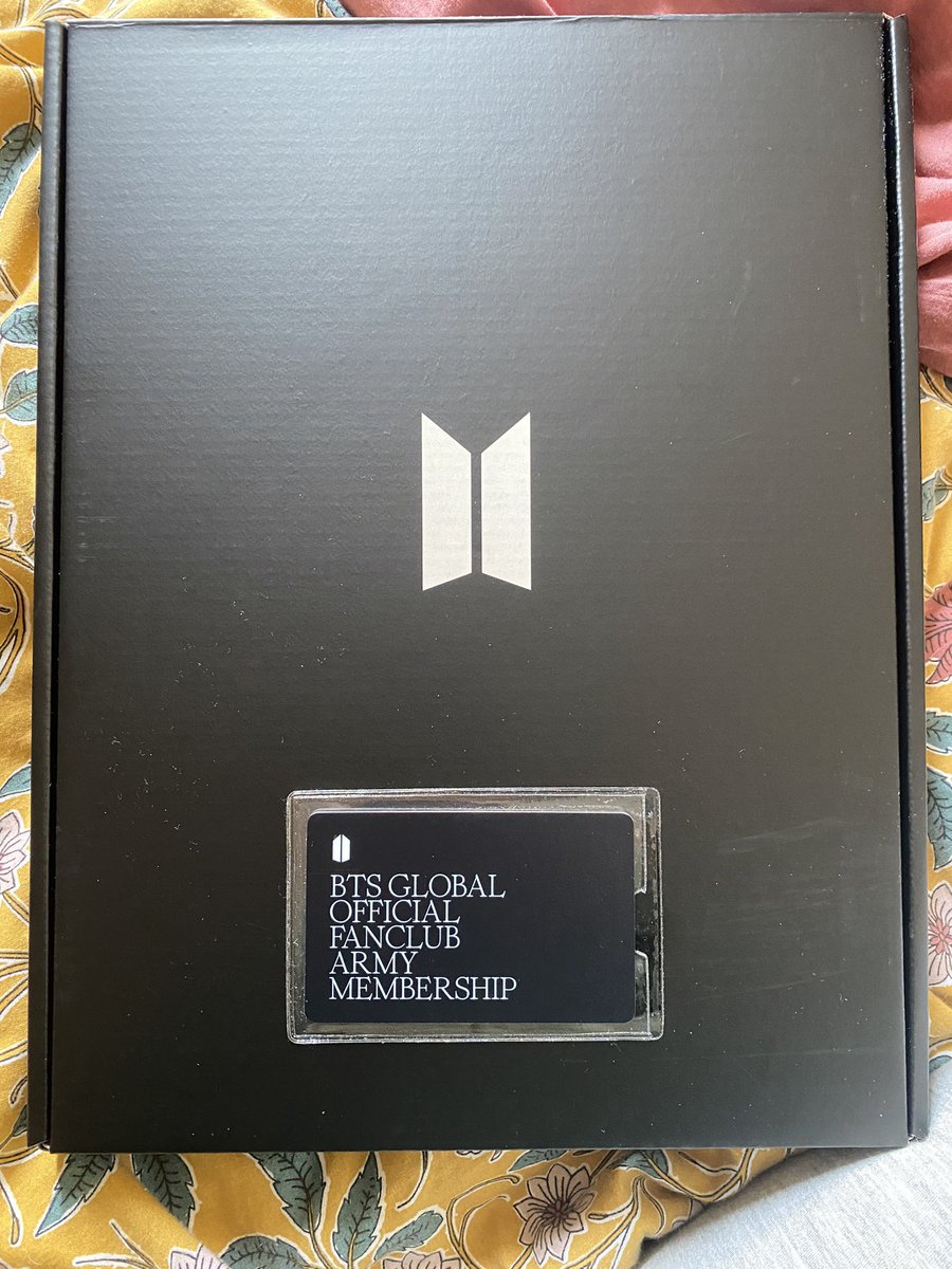 yoonieboy's tweet photo. i am now officially licensed #truearmy #armyforaliving 😋👆 https://t.co/oaLsvTj7Ih