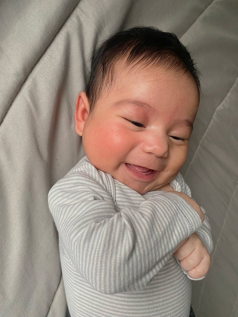 gabrielluuh's tweet photo. Two months w my smiley baby <3 https://t.co/OT5SDvcD5V