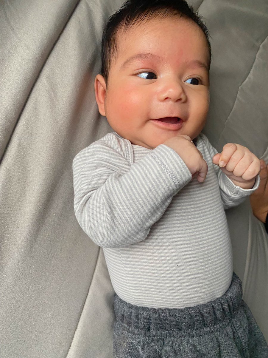 gabrielluuh's tweet photo. Two months w my smiley baby <3 https://t.co/OT5SDvcD5V