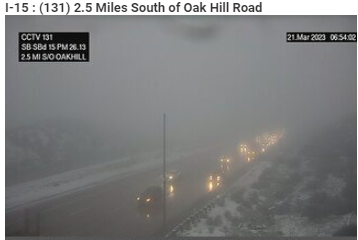 RobinWinstonTV's tweet photo. Its snowing along the #CajonPass. Expect delays on the 15 this morning. Drive Time from Oak Hill/395 to 91/Corona is 60 minutes. @NBCLA https://t.co/l8fwgzhLzC
