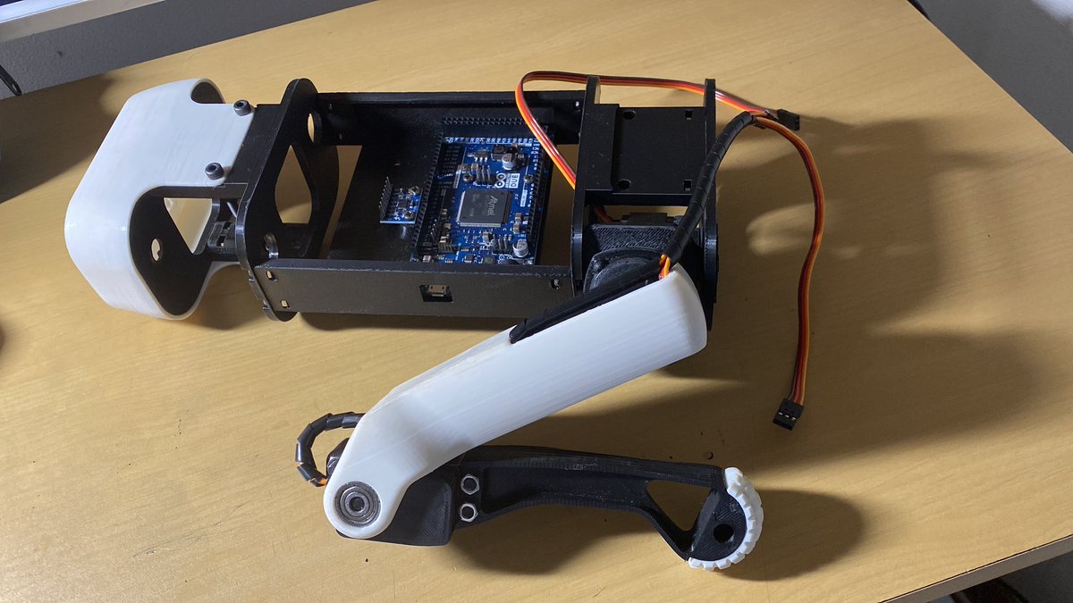 taroyuta0203's tweet photo. spotmicro作ってます
大学受験で2年以上手をつけてないけど
#spotmicro
#3dprinter https://t.co/3rhplpcxAY