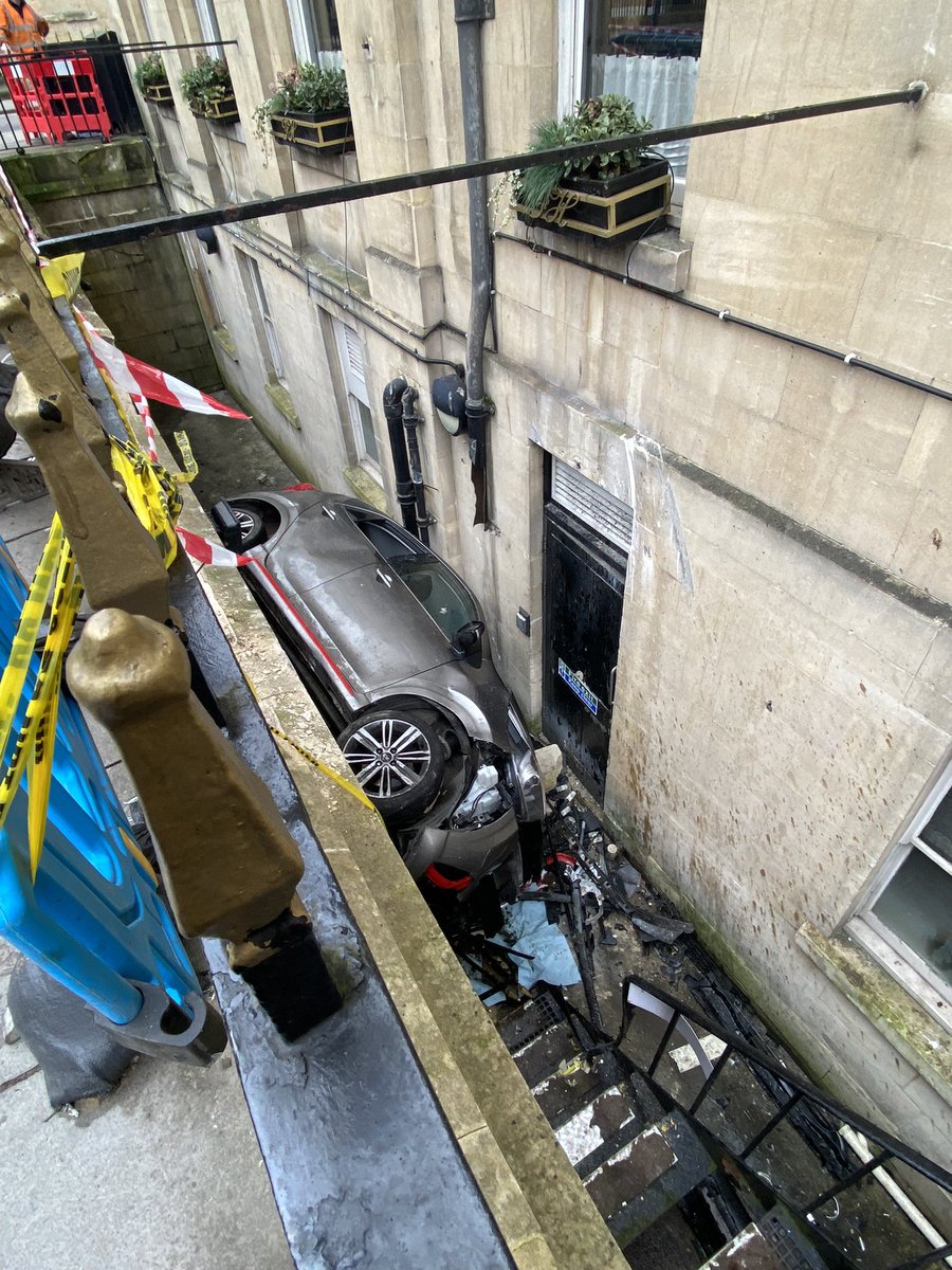 Tourist attraction <a href="/FrancisHotel/">Francis Hotel Bath</a> <a href="/Bath/">Bath</a>