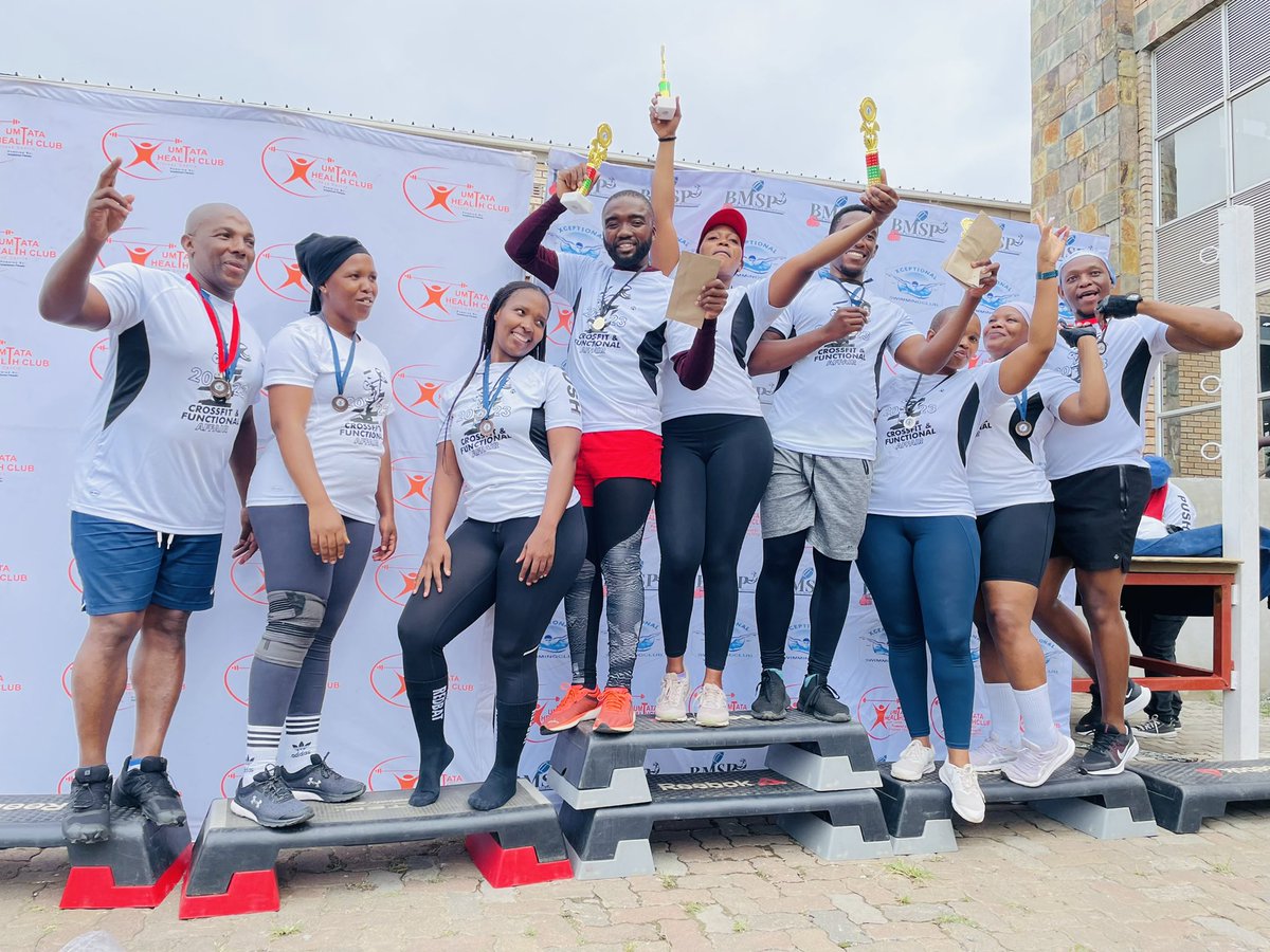 Dzzubha89's tweet photo. NAZO!!! CrossFit Champion in Mthatha all the way from Cape Town e Dunoon!!! 🏋️‍♀️🏋️‍♀️🏋️‍♀️🏋️‍♀️🤗🤗🔥🔥🔥🔥🔥😍😍✅✅✅🤭🤭🤭🤭🏋️‍♀️💚💚😅😅😅😅😅🙏🏽🙏🏽🙏🏽🙏🏽🙏🏽🙏🏽🙏🏽🙏🏽🙏🏽

#bodytransformationchallenge 
#90dayswithoutsugar 
#FetchYourBody2023 https://t.co/ekHDpkdKNV