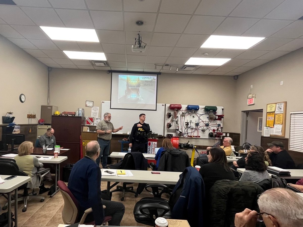 FSC_Ontario's tweet photo. Fantastic turnout today for the @FSC_Ontario Southwestern Chapter.  2 great speakers: CYDEF talking about cyber threats &amp; OPP Enforcement Officer Jeremy Kulwartian providing an update on road safety. 

For more details on the Southern Chapter please visit: https://t.co/kfWKMg2U7i https://t.co/SOukmKg6ic