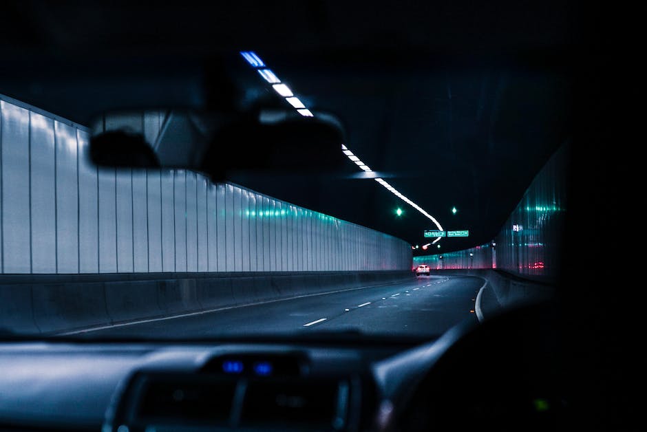 2020eyecarewpg's tweet photo. I don’t like #driving at night. What can help my #vision when driving at night?

This is a question that we hear a lot, and to which the answer can be divided in 3 parts...

https://t.co/w62rtSW154 https://t.co/uNpfa1zmqg