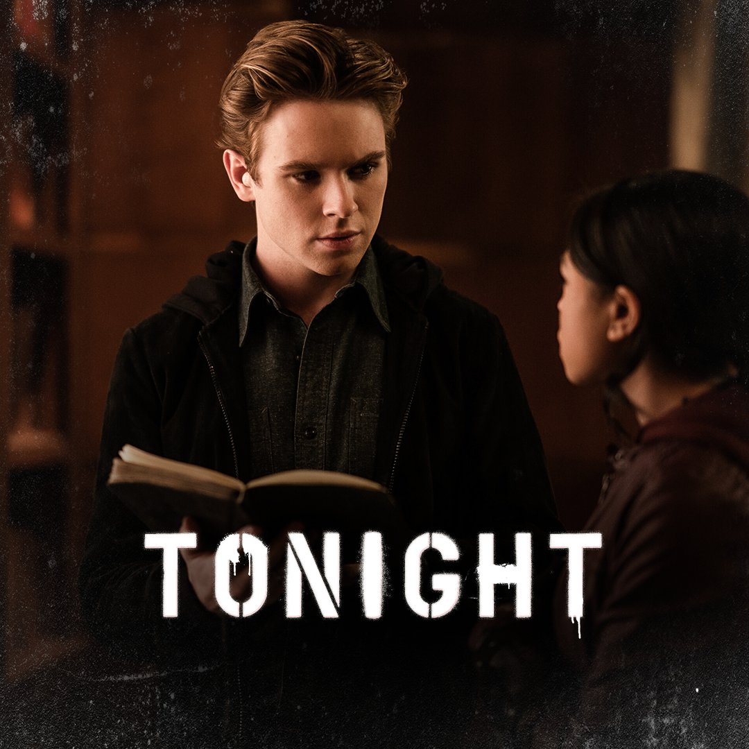 TheCW_GothamK's tweet photo. Can they clear their names? A new episode of #CWGothamKnights airs TONIGHT at 9/8c on The CW! https://t.co/1rorXGXn71