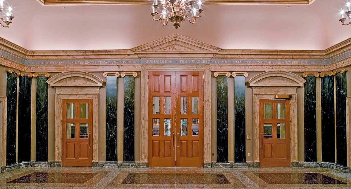 CLA_1976_'s tweet photo. The narthex is more than an entrance to a church – it is a place of gathering and welcome for churchgoers, a place that draws you into the beauty awaiting beyond the internal doors and inside of worship space.
Architect: Duncan G. Stroik
#ScaredSpaces #Design https://t.co/VQ1uqawJM4