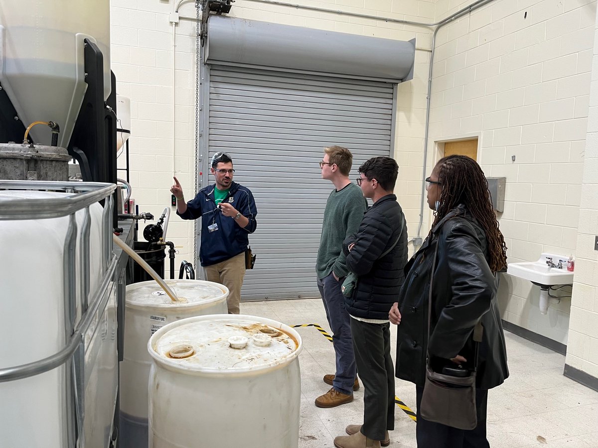 scenergyoffice's tweet photo. Last Monday, Energy Office members went to Blythewood High School to visit the Bengal Biodiesel lab. Not only are the students in this hands-on chemistry lab making biodiesel fuel, but they are learning skills that will equip them to be competitive in the energy workforce. https://t.co/elrjutT5Ik