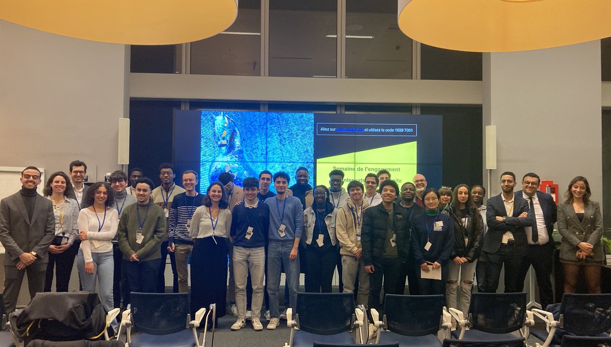 Hier soir, une vingtaine de jeunes du programme de parrainage des Internats d’Excellence ont assisté à une présentation des métiers de la cybersécurité par des collaborateurs <a href="/EYFrance/">EY France</a>. Un beau moment de partage 💛