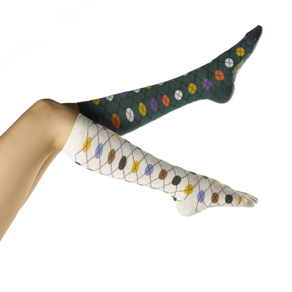 FullColourES's tweet image. Como cada año, desde Full Colour queremos recordar que hoy es el día mundial del Síndrome de Down y lo importante que es concienciar sobre la diversidad y conseguir la inclusión real. 
#diamundialsindromededown #calcetinesdesparejados #diferentecomotu #sindromededown  #FullColour