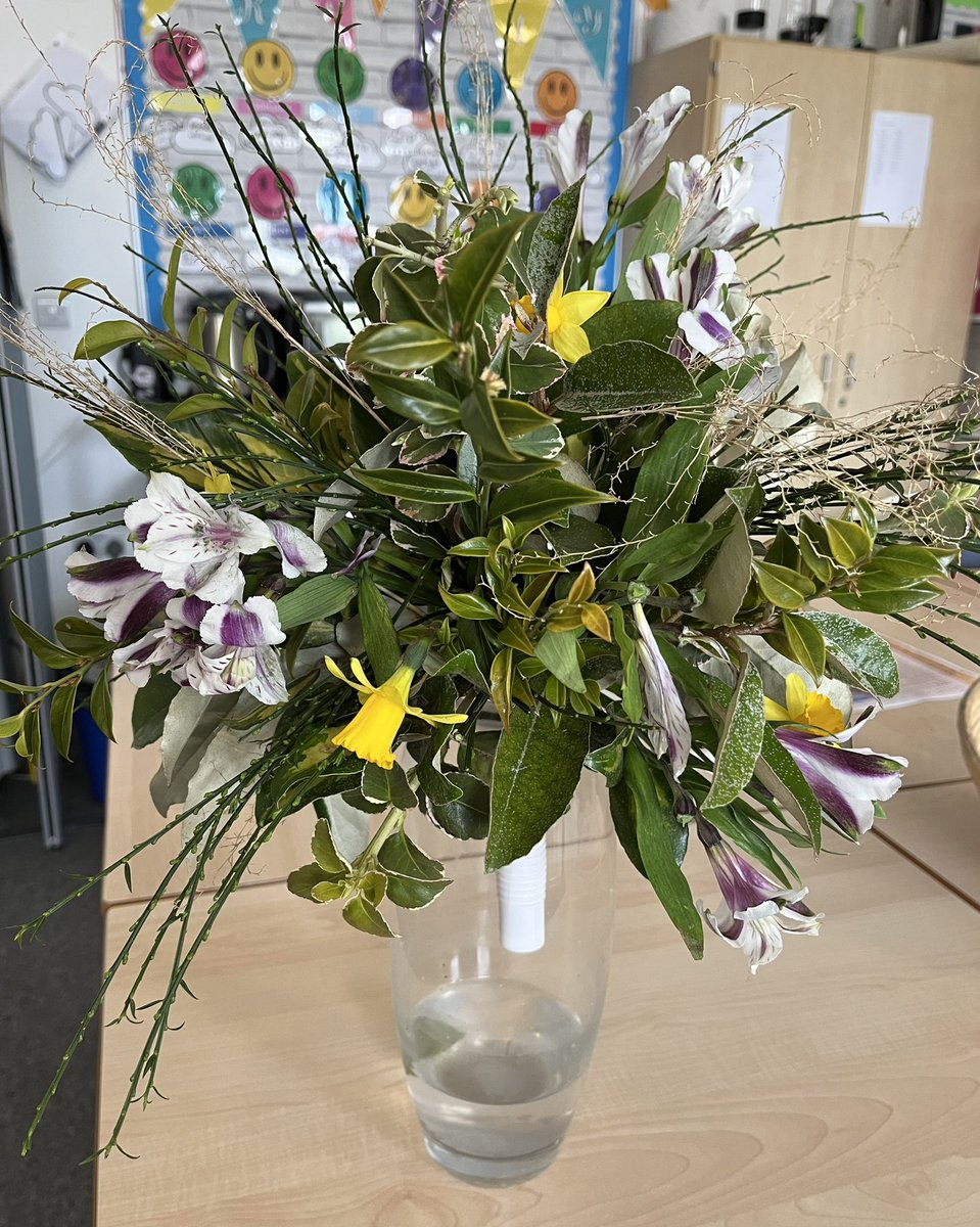 Beautiful work from one of our S3 pupils today, learning the skills required for flower arranging 💐<a href="/theparkmains/">Park Mains High</a>