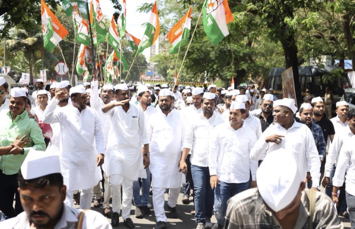 imHisamkhan's tweet photo. *महाराष्ट्र प्रदेश युवक काँग्रेस तर्फे बेरोजगारी, महंगाई,जुनी पेन्शन,गॅस सिलेंडर दरवाढ विरोधात विधानसभा घेराव आंदोलन                  @IYCMaha @IYC @srinivasiyc @mitendradsingh @KunalNitinRaut @imshivrajmore @sonallaxmi @sasane_deepali @tanvir_vidrohi @INCAniketMhatre https://t.co/QvzUliMb7o