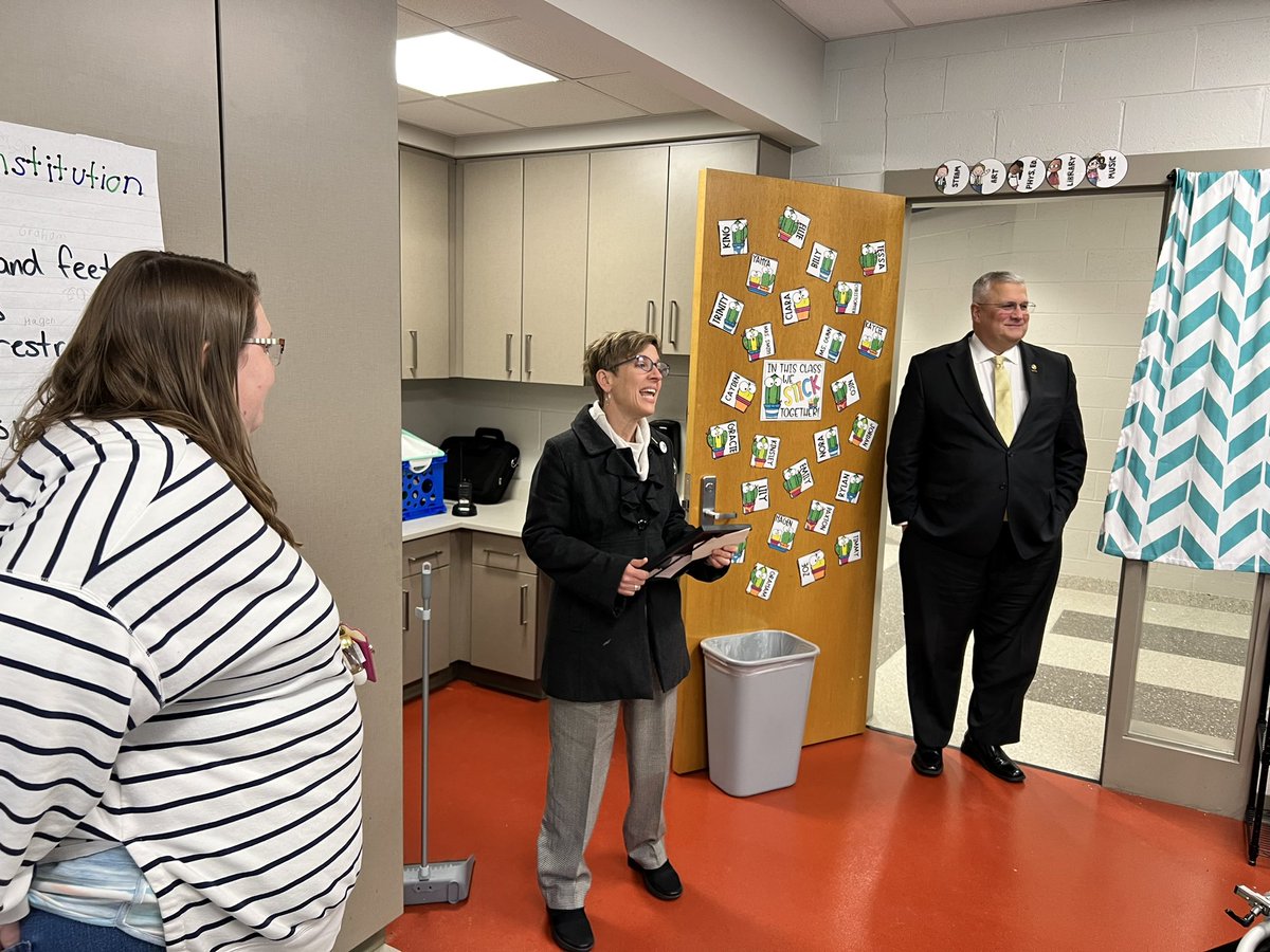 OldHundredES's tweet photo. What a great way to start the day! Ms. Gunn got a much deserved Superintendent’s Game Changer Award! https://t.co/Wb1NQI8YES
