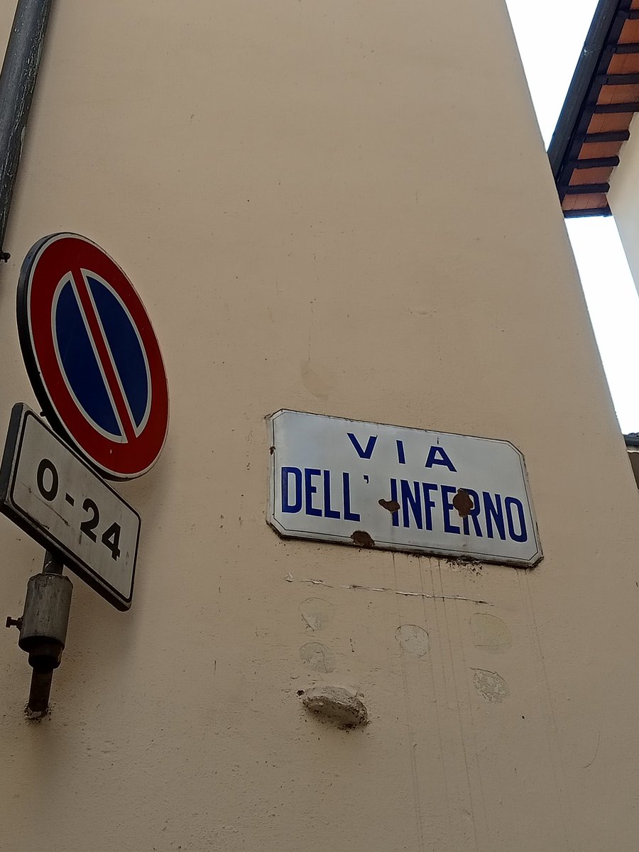 GLancereau's tweet image. Macronie 2023