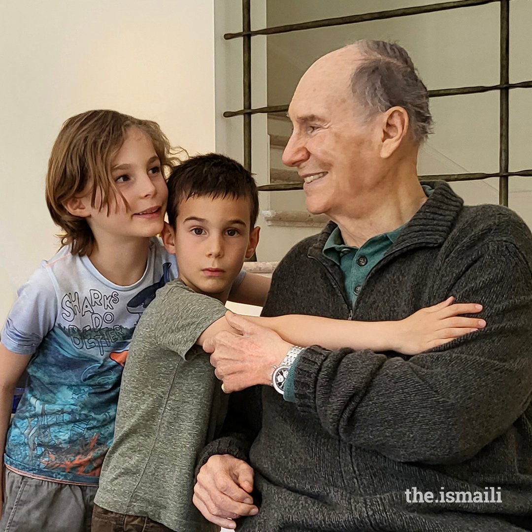 The Ismaili is pleased to share a photo of Mawlana Hazar Imam with his grandsons Prince Irfan, aged seven, and Prince Sinan, aged six, taken recently at his Lisbon residence. 

On this day, we send warm wishes to the Jamat worldwide for success and prosperity. 

Navroz Mubarak