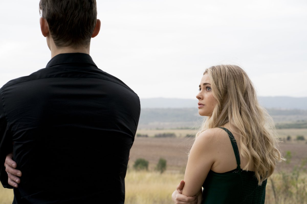 aftermovie's tweet photo. If Tessa looked at us this way we would simply ✨faint✨ #AfterEverHappy https://t.co/4f7XsU7VNj
