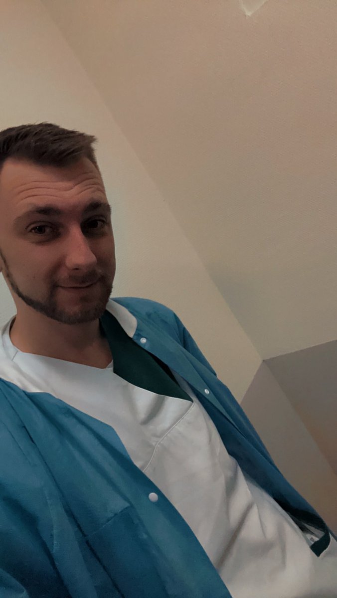 Enklase's tweet photo. @fayesxh Ich bin zwar kein E Girl aber ich zocke leidenschaftlich und streame auch ab und an mal ☺️. Nebenbei kümmere ich mich um kranke Menschen ☺️ https://t.co/jXgpRKT81Z