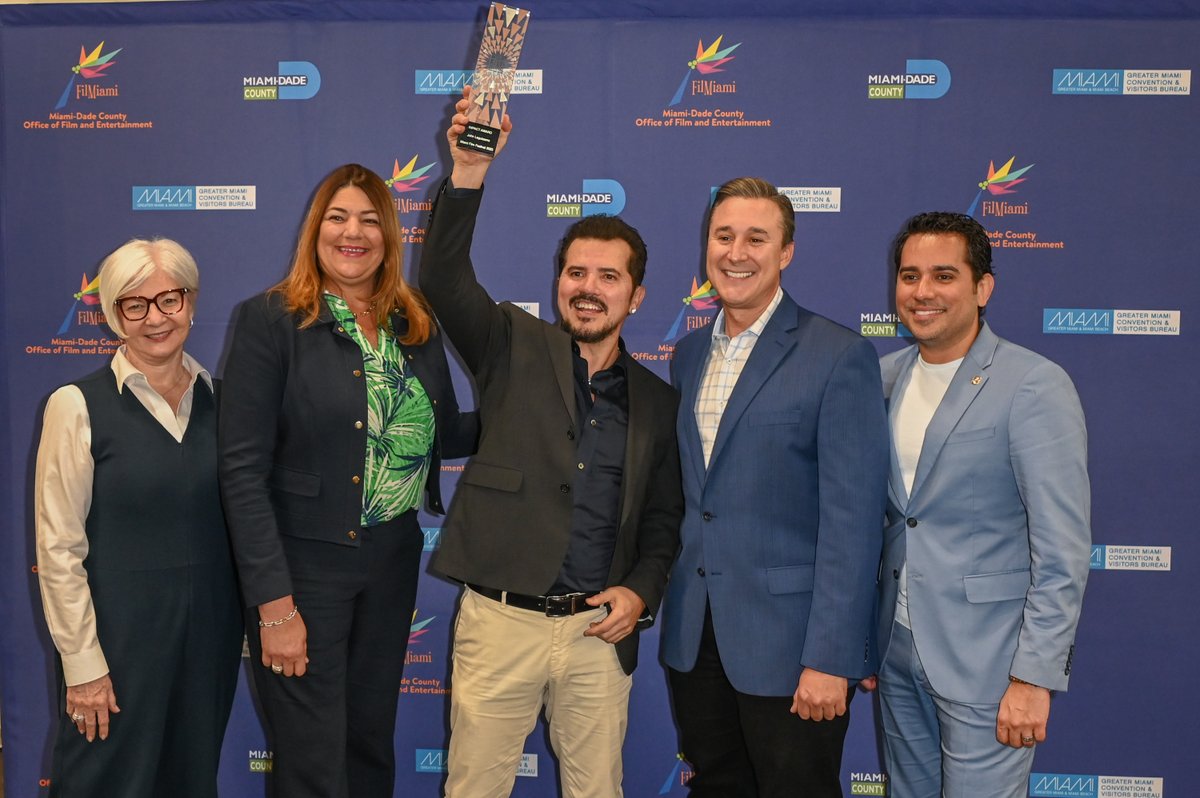 filmmiami_'s tweet photo. Senator René García gave the opening remarks at Miami Dade College's 40th Annual Miami Film Festival Awards Luncheon. Congratulations to John Leguizamo for winning the Impact Award. #OneMiamiDade #FilMiami @SenReneGarciaFL @MiamiFilmFest
More photos: https://t.co/wFoXMyf8F5 https://t.co/pdXJ3RuTHh