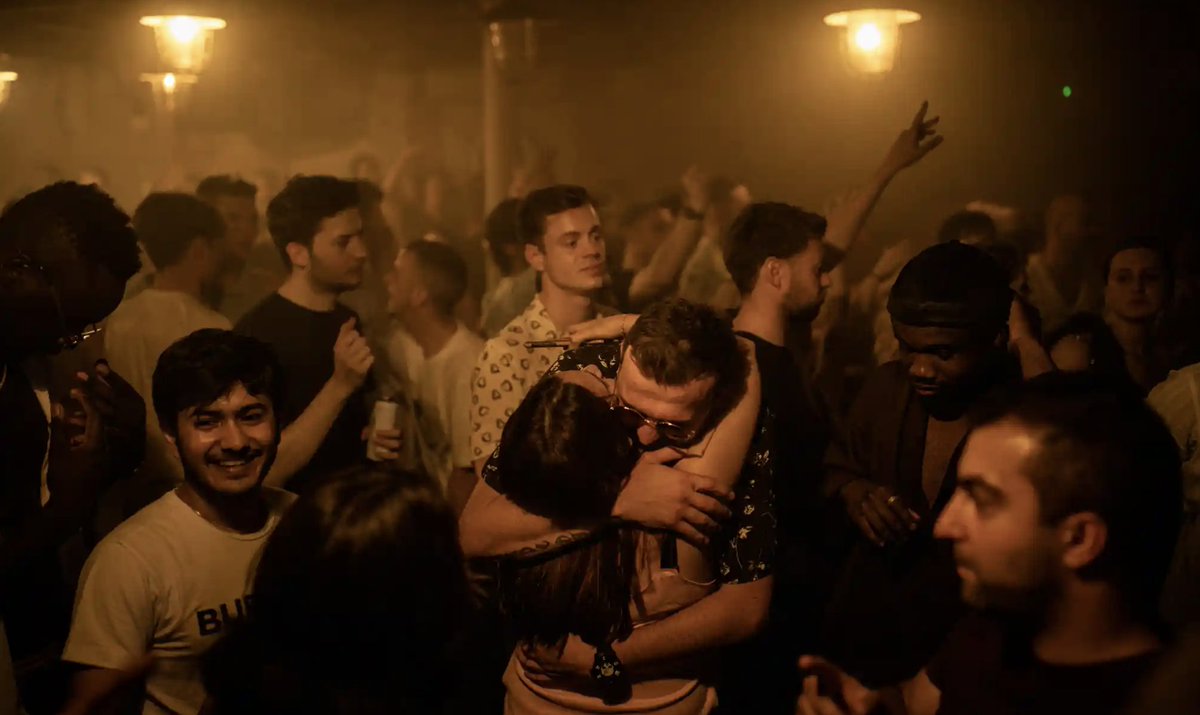 flomotion_dance's tweet photo. In an isolated world, humans need to dance together more than ever...
A fab article from the Guardian: https://t.co/7bGl0i4oQo
#dance #dancing #dancers #flomotion #Guardian https://t.co/g9Zw96KZi2