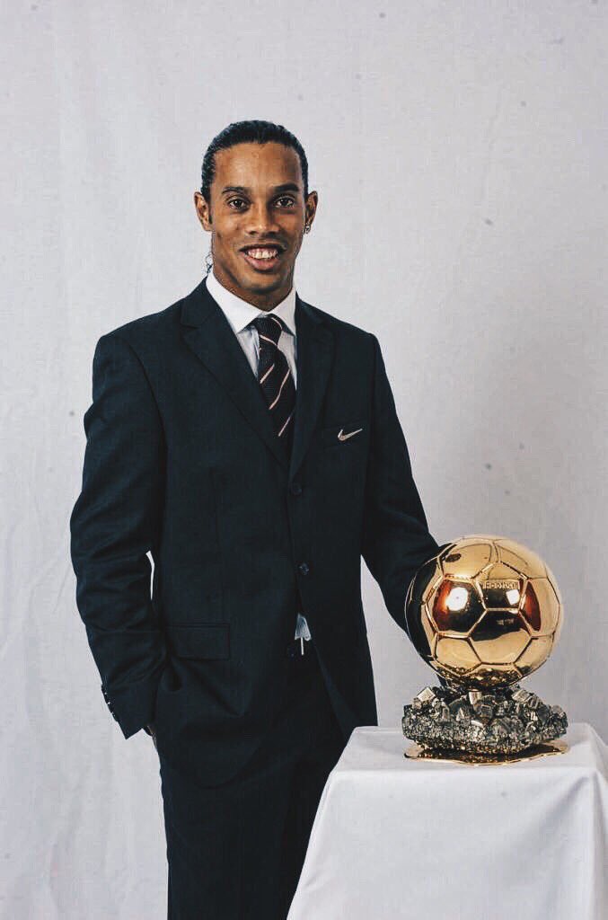 Happy Birthday Ronaldinho Gaucho.
The man who inspired a generation of football lovers. 