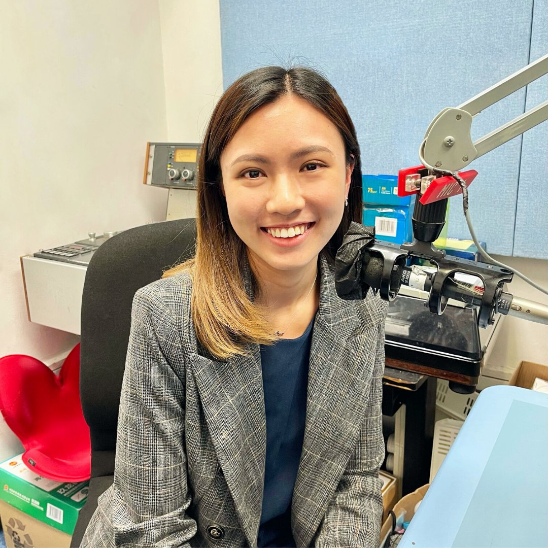 PolyUSHTM's tweet photo. 🎙️🎧#SHTMer @RTHK   

Our student Charlotte Au Yong in the BSc in Tourism and Events Management programme recently talked to radio broadcasters at #RTHK to share her study life and learning experience at #PolyUSHTM. Stay tuned📻 https://t.co/uy3h10f6t6