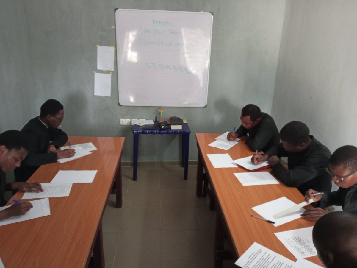 FrOkerulu's tweet photo. Day of Reckoning! Days of darkness at Sedes Sapientiae Seminary, Nigeria as our seminarians engage in the 2nd Trimester Exams.
#Catholic Education #Catholic Priesthood #Catholic faith #Lingua Latina #Scholastic Theology #Thomistic Philosophy #Truth https://t.co/3GLkKegaRP