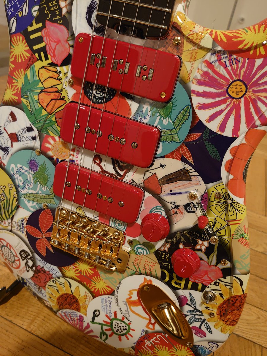 エタ tweet media