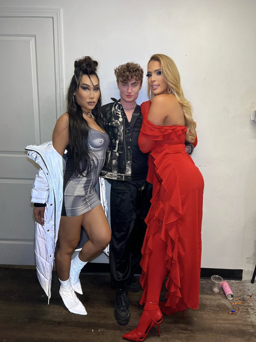GiaGunn's tweet photo. Name a more iconic trio🏳️‍⚧️ The trans queens are here and we aren’t going anywhere!! @gottmik @Carmen_Carrera https://t.co/JxHXGfccmy