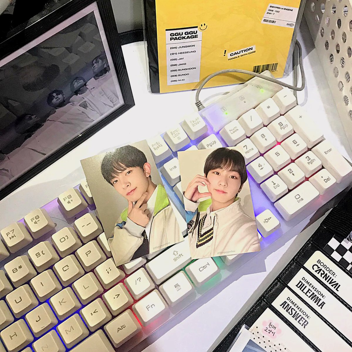 Bluepepperbns's tweet photo. 🖇️❛ #bluepepperhauls

from 𖥻 : @julc4rts | @deiyxc
ㅡ thank you so much for a smooth transaction ! hee and won enniv pc came home ! super happy with these parcels + tysm for the freebies 🫶, till our next transaction. 
#julproofs | #deiproofs_ https://t.co/LqSVYQJH9c