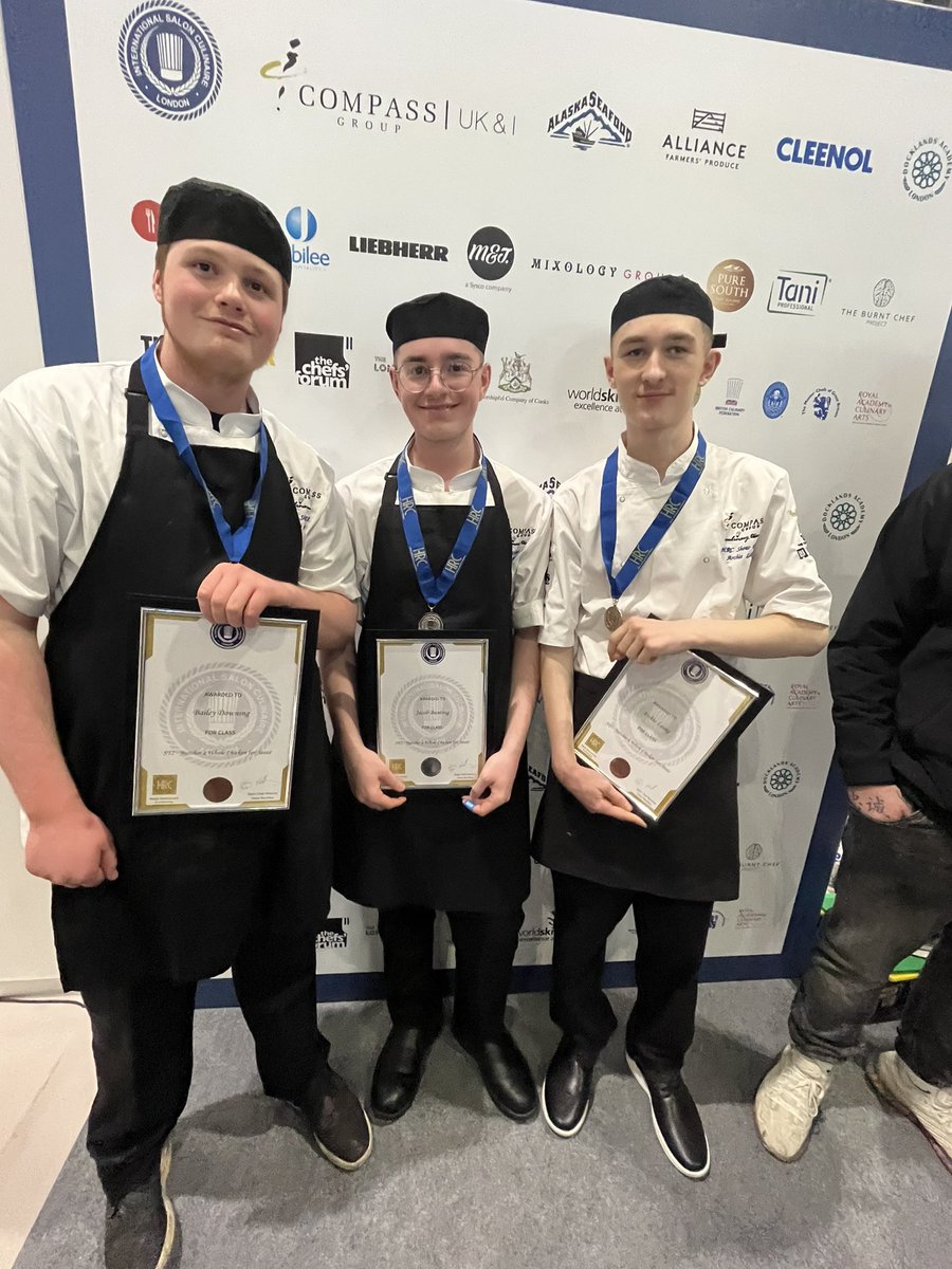 Very proud of three apprentice from HMS Collingwood yesterday. A whole day in the skills class at the HRC show.
Come away from the day with Sliver for Jacob Banting and bronze for Bailey Downing and Archie Laing in chicken f￼or sauté. Also 2 certificate each from other classes.