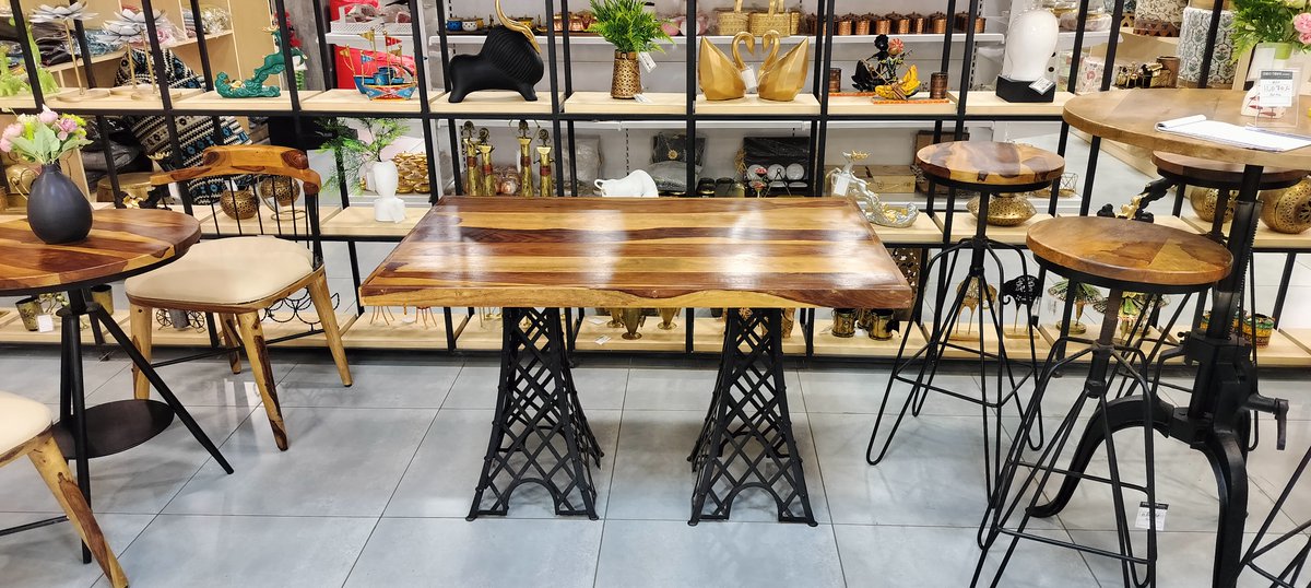 DecobeeIndia's tweet photo. Perk up your place with our cafe furniture grace, it's time to brew up a stylish space.

Decobee Homes brings you the stylish &amp; unique Cafe Furniture collection at #bestprices in #bhubaneswar.

#livecreatively

Want to take a quick look at what we offer?
https://t.co/XhRqph3DA8 https://t.co/nQseZY5YyJ